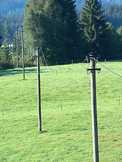 Zuleitung zu einem Bauernhof