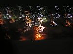 Lichtspiel mit einem stilisierten Objekt