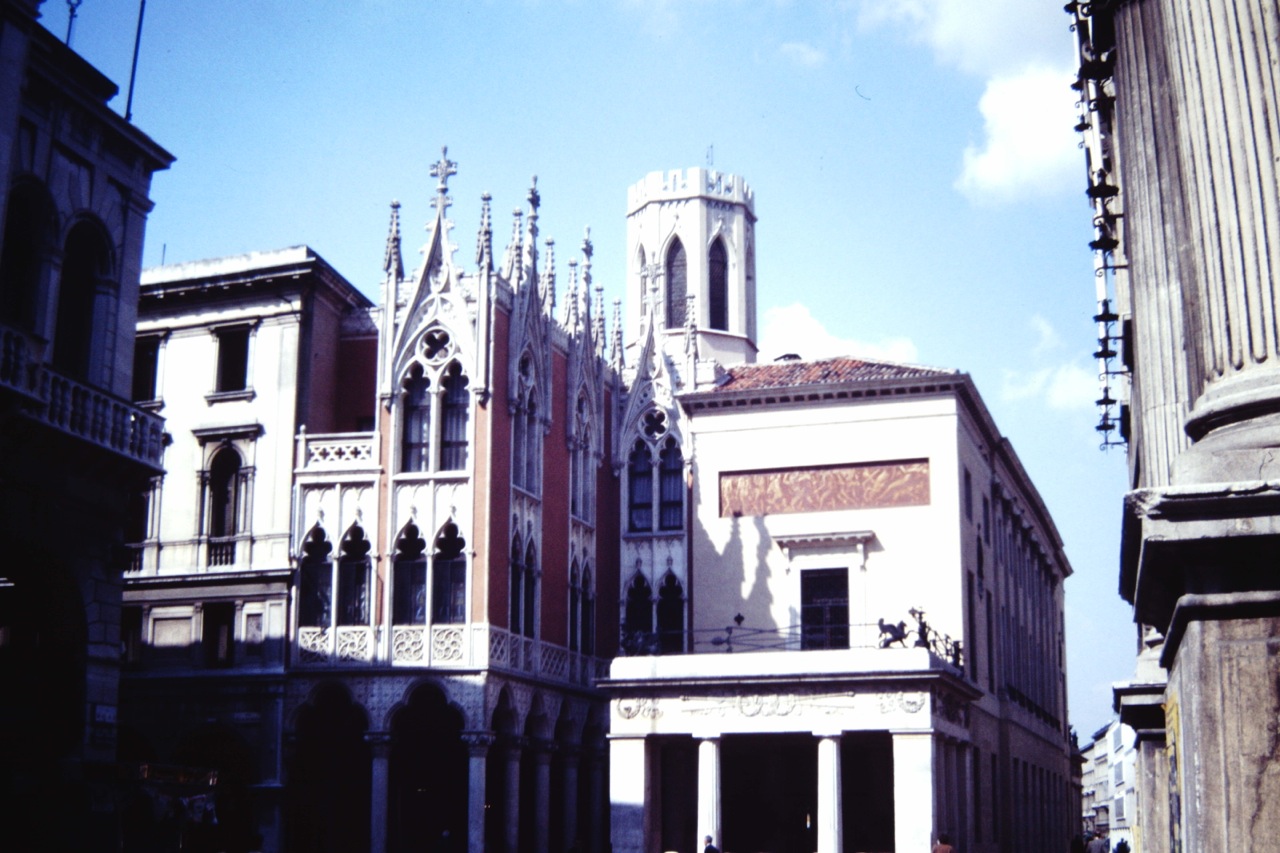 Padova, Caffè Pedrocchi