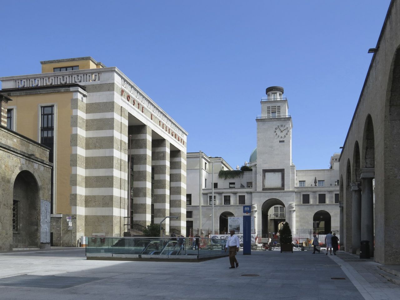 Architettura fascista (Brescia, Piazza della Vittoria)