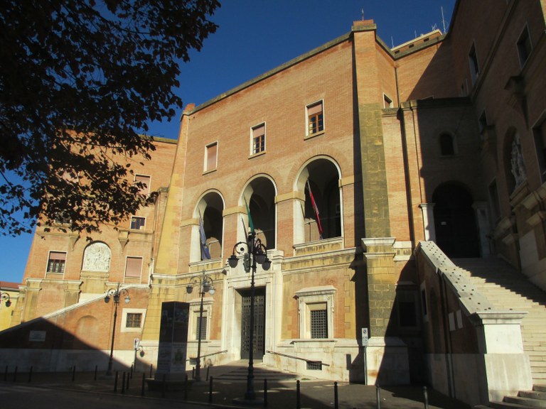 Architettura fascista (Foggia, Municipio)
