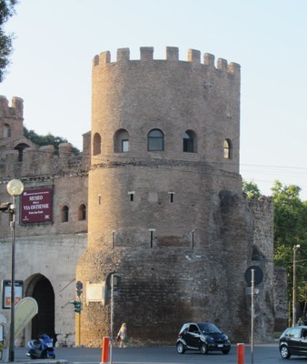 Porta Ostiense, Wehrturm