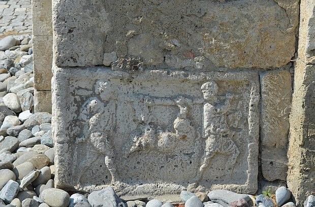 Römisches Relief an der Kirche in Risstissen bei Ehingen (Donau) - Jagdszene