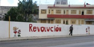 La fachada de una escuela en Havanna