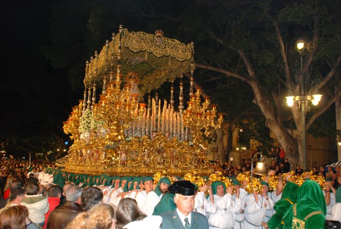Trono de la Virgen de Esperanza