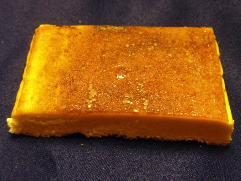 Turrón de mazapán de yema tostada